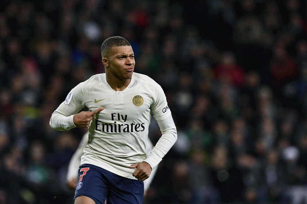 拉夫罗夫：胆敢袭击俄罗斯，将得到毁灭性回击